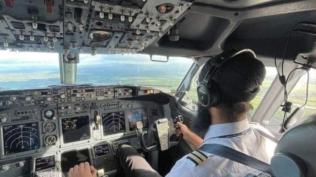 Navjot singh become pilot in ryan airlines