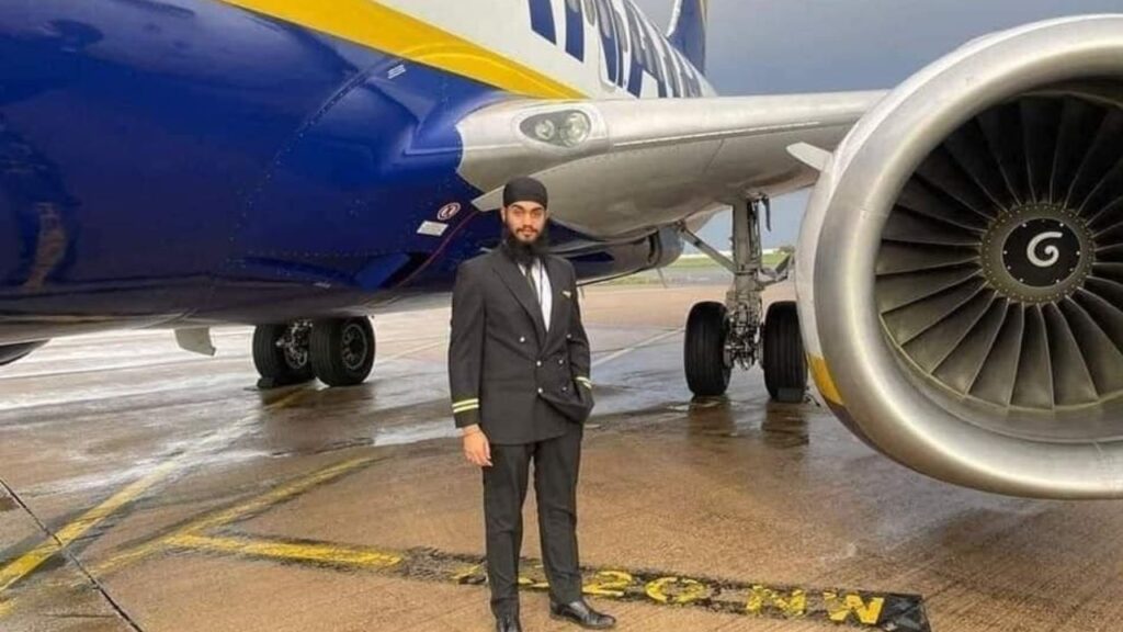  Navjot singh become pilot in ryan airlines