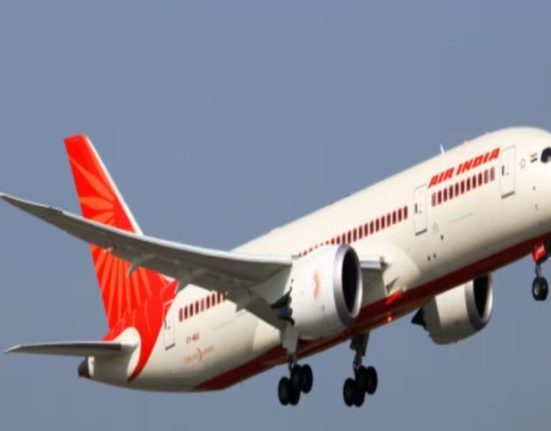 The retired justice got a bad seat during the flight, now Air India will have to pay a compensation of 23 lakhs