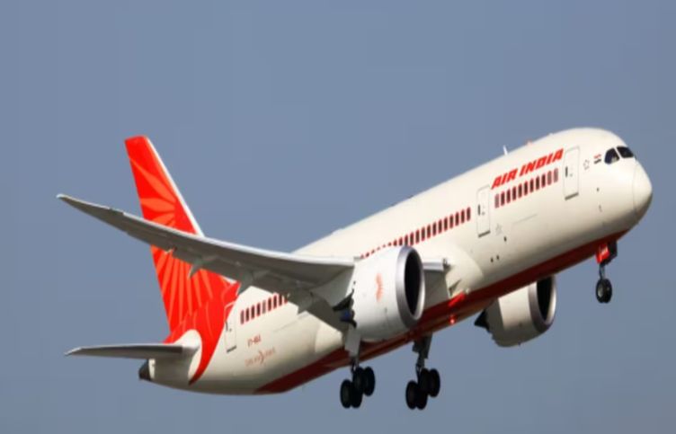 The retired justice got a bad seat during the flight, now Air India will have to pay a compensation of 23 lakhs