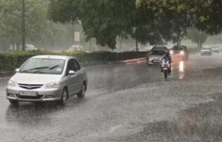 Chance of rain and hail for two days in Chandigarh: Dense fog will last for 3 days;