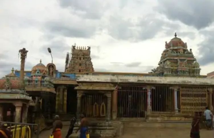 Ban on entry of non-Hindus in Tamil Nadu temples: Madras High Court orders Govt.