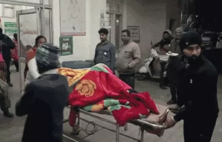 Husband set his wife on fire in Ludhiana, 50 percent burnt body, PGI Ref