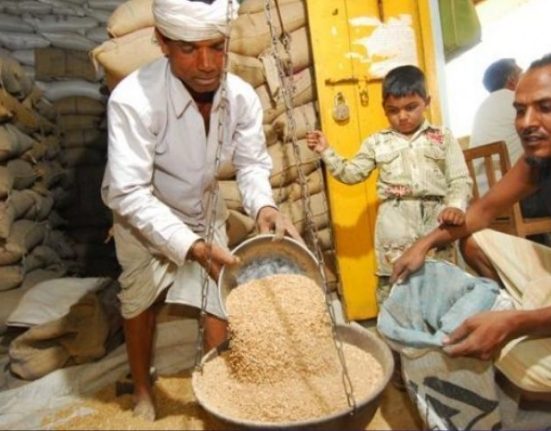 Big news for ration card holders, these old rules regarding wheat and rice will change...