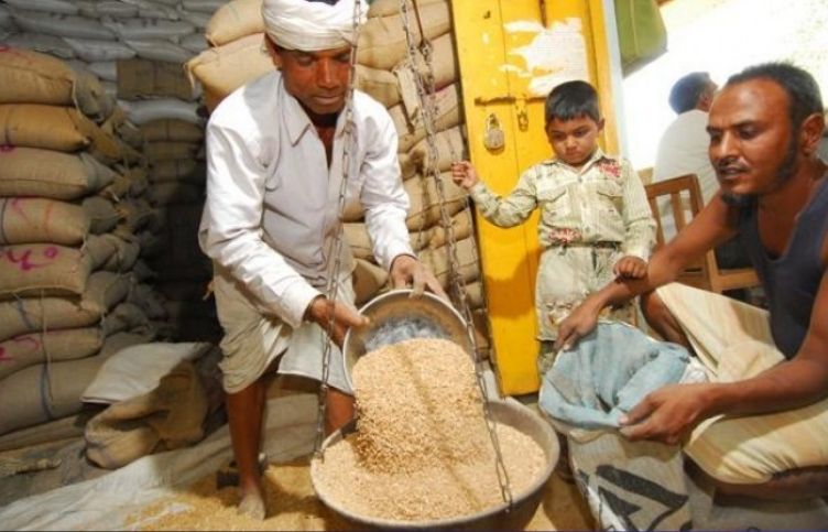 Big news for ration card holders, these old rules regarding wheat and rice will change...