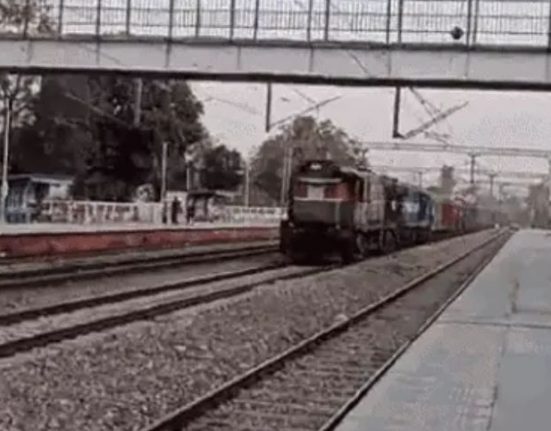 A freight train ran 78 km without a driver-guard, the driver forgot to apply the handbrake...