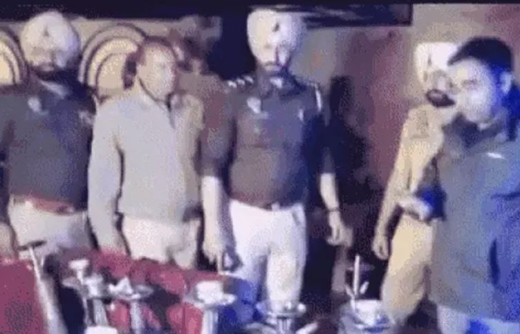 Jalandhar police on the move as soon as the election rules, raids on 7 illegal hookah bars in the city