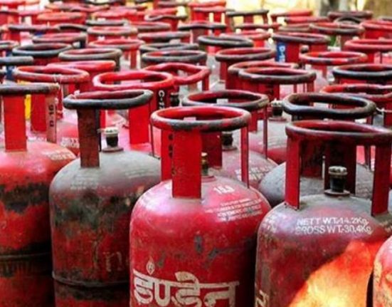LPG cylinder has become expensive, know how much the prices have increased from Delhi to Mumbai...