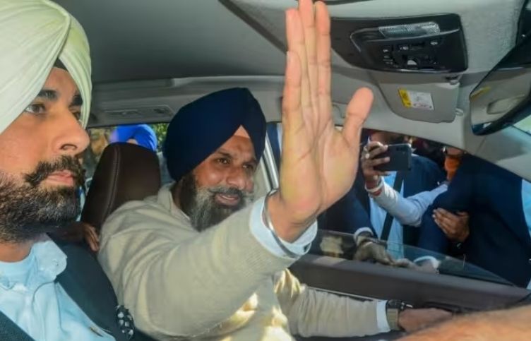 In the drugs case, Majithia reached Patiala, questioned the Punjab government