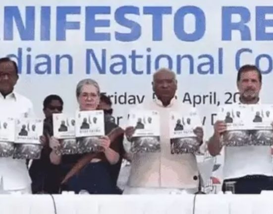Congress released the manifesto for the Lok Sabha elections, these 25 guarantees kept in the Jaripatra...