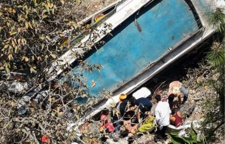 21 Killed, 40 Injured as Bus Carrying Pilgrims from Kurukshetra Falls into Gorge in Jammu and Kashmir