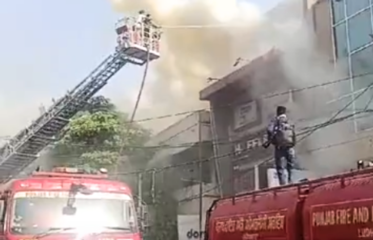 Huge Fire Erupts at Hardware Showroom in Ludhiana's Arti Chowk